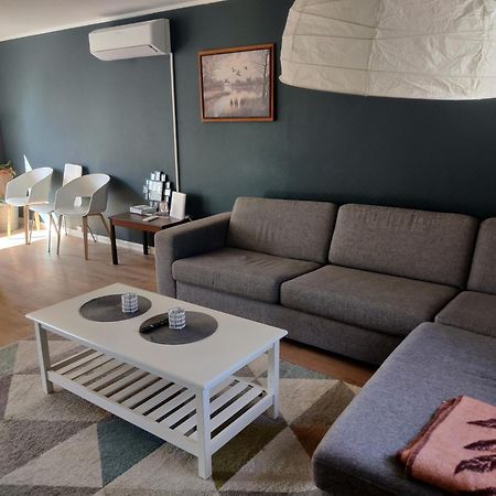 Feelhome 4 Bedrooms Apartment Polarvegen Тромсё Номер фото