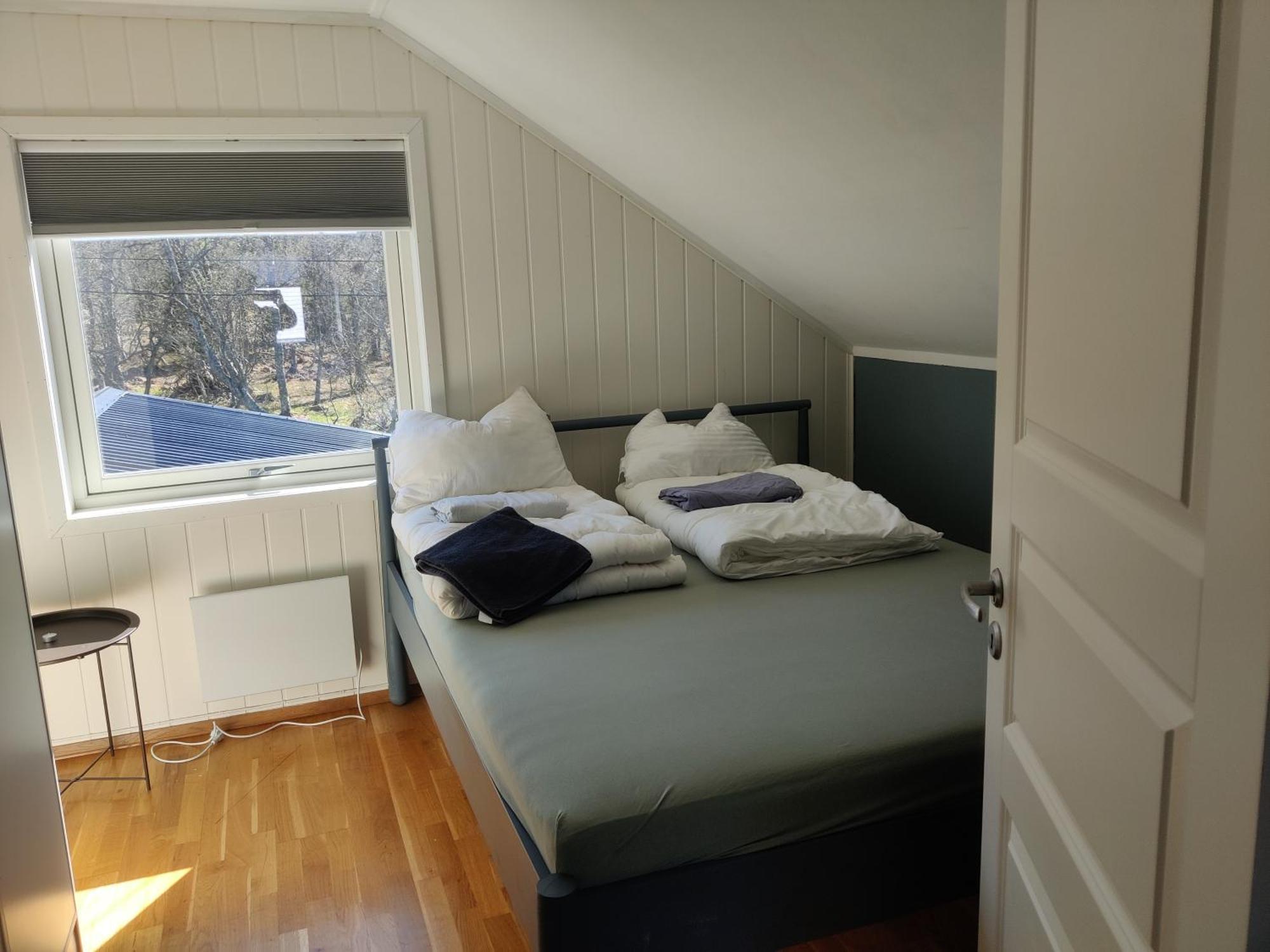 Feelhome 4 Bedrooms Apartment Polarvegen Тромсё Номер фото